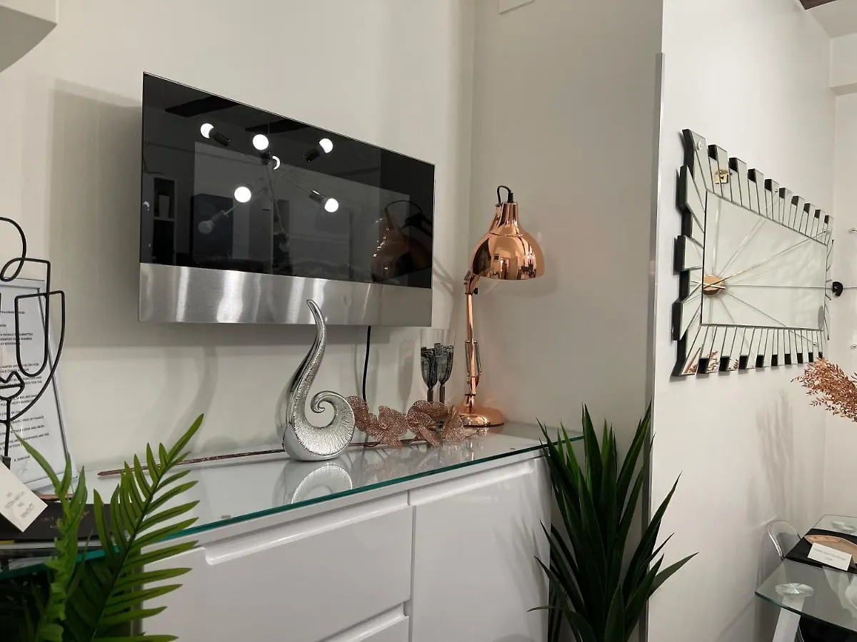 Spalatum New Chic Apartments & City Rooms With Kitchen And Terrace - City Centre Split