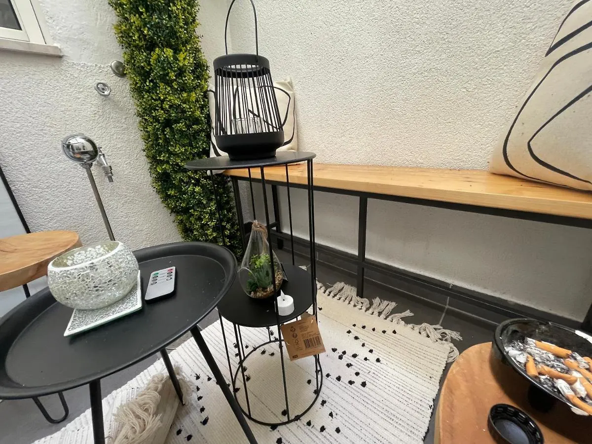 Guest house Spalatum New Chic Apartments & City Rooms With Kitchen And Terrace - City Centre Split